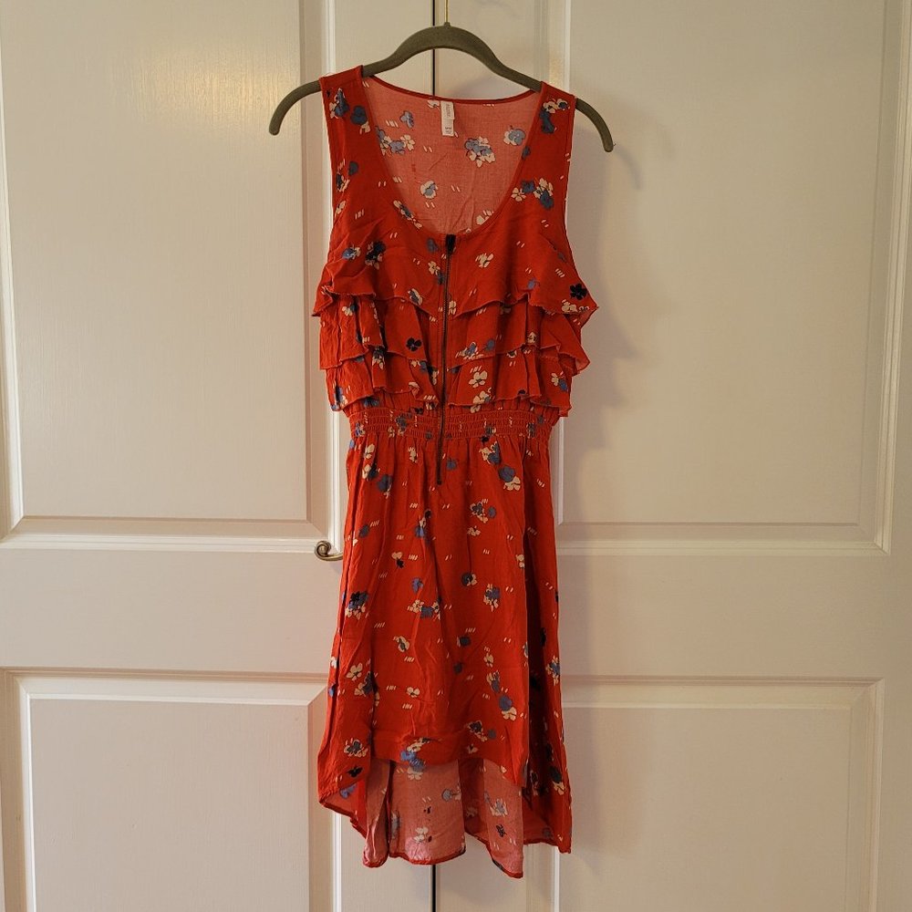 Flattering Zip-Front Summer Dress